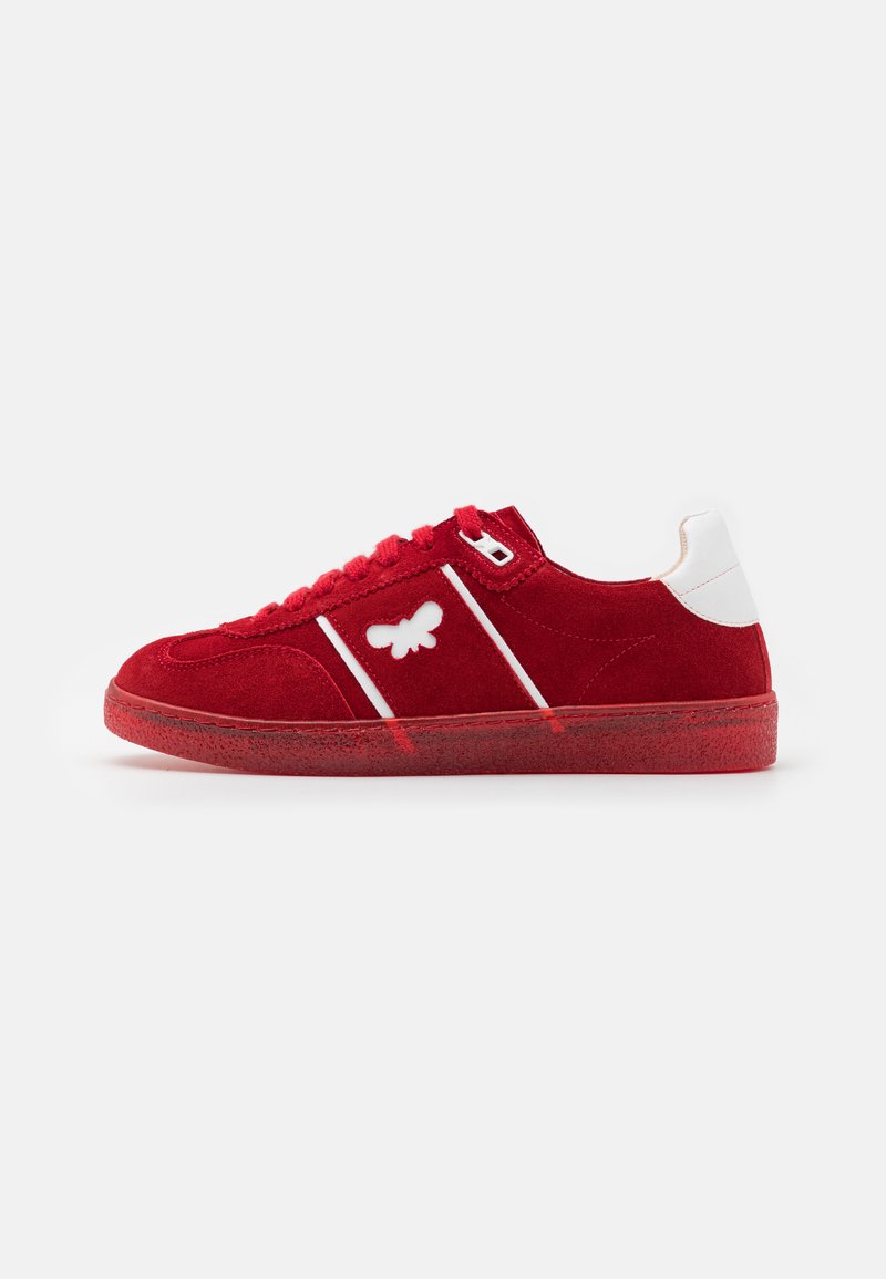 Pacocolor Red Sneaker